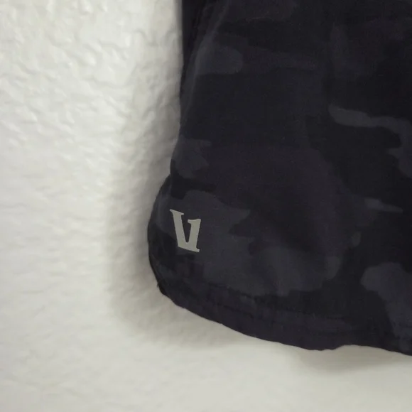 Vuori Clementine Shorts Women's Size Small - Picture 5 of 7